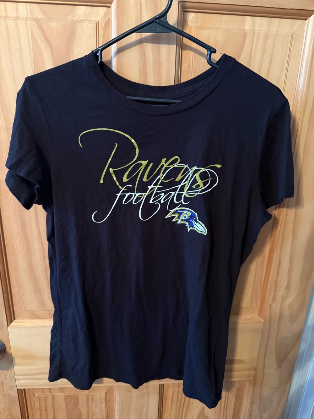 Like New, Women’s NFL Baltimore Ravens Size Large T-Shirt